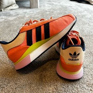 Adidas Sneakers • Women’s Size 5.5 • NWT • Orange and Navy